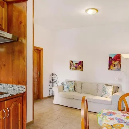 Holiday 2 Landsted Santa Lucia